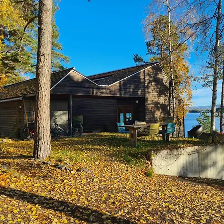 Architect-designed House With Pier On Nesoya Casa vacanze