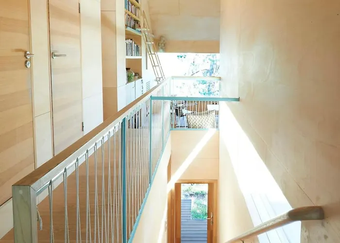 Architect-designed House With Pier On Nesoya 度假居