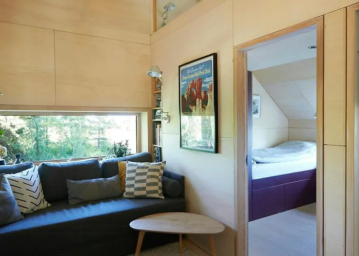 Holiday home Architect-designed House With Pier On Nesoya